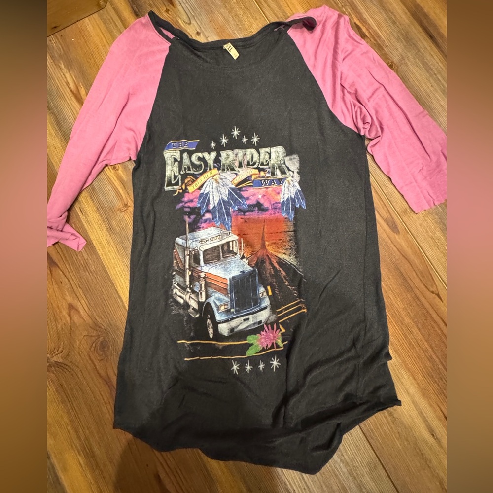 Spell Easy Rider Graphic Raglan Shirt - Pink and Black